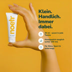 noetr 20-ml-Tube in der Hand – klein und reisetauglich